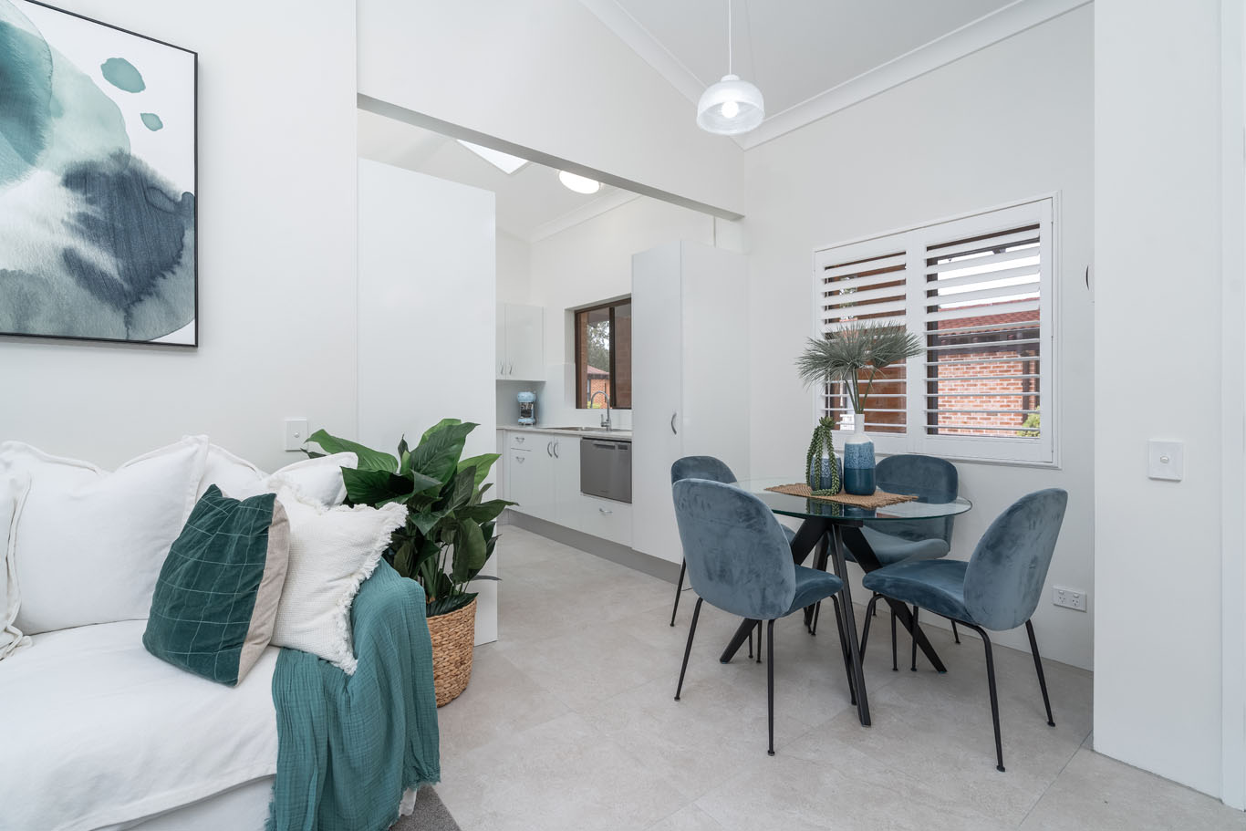 Lounge and dining room space