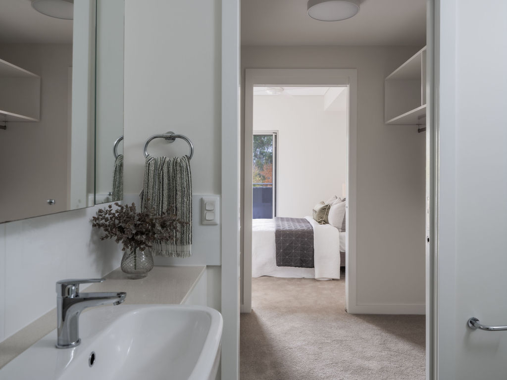 Ensuites and Walk-In-Wardrobes