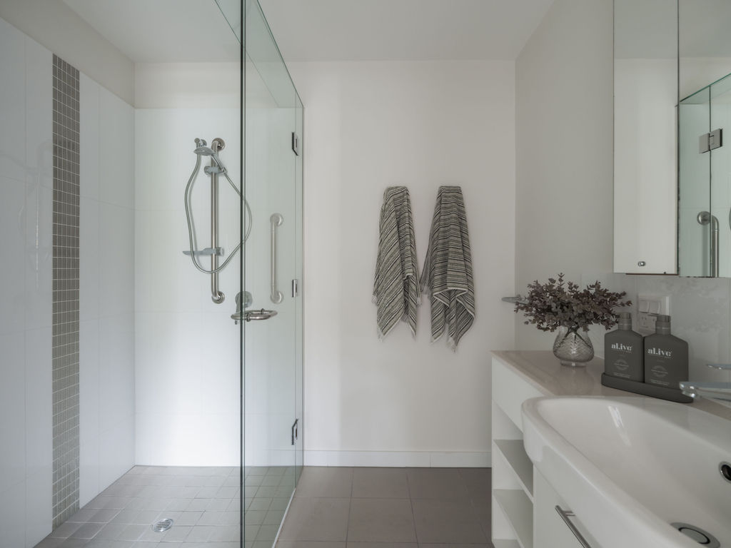 Large Bathrooms